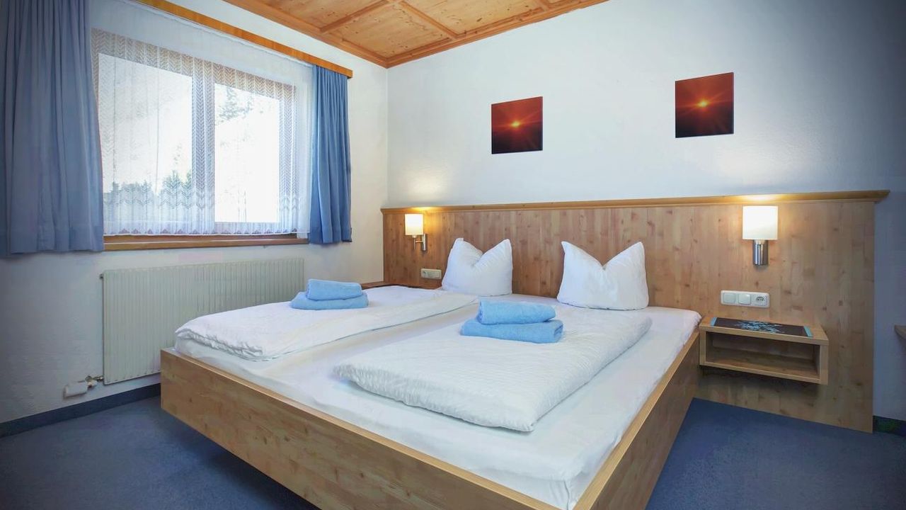 FW 6-12 I Schlafzimmer FW 6-12 I Schlafzimmer